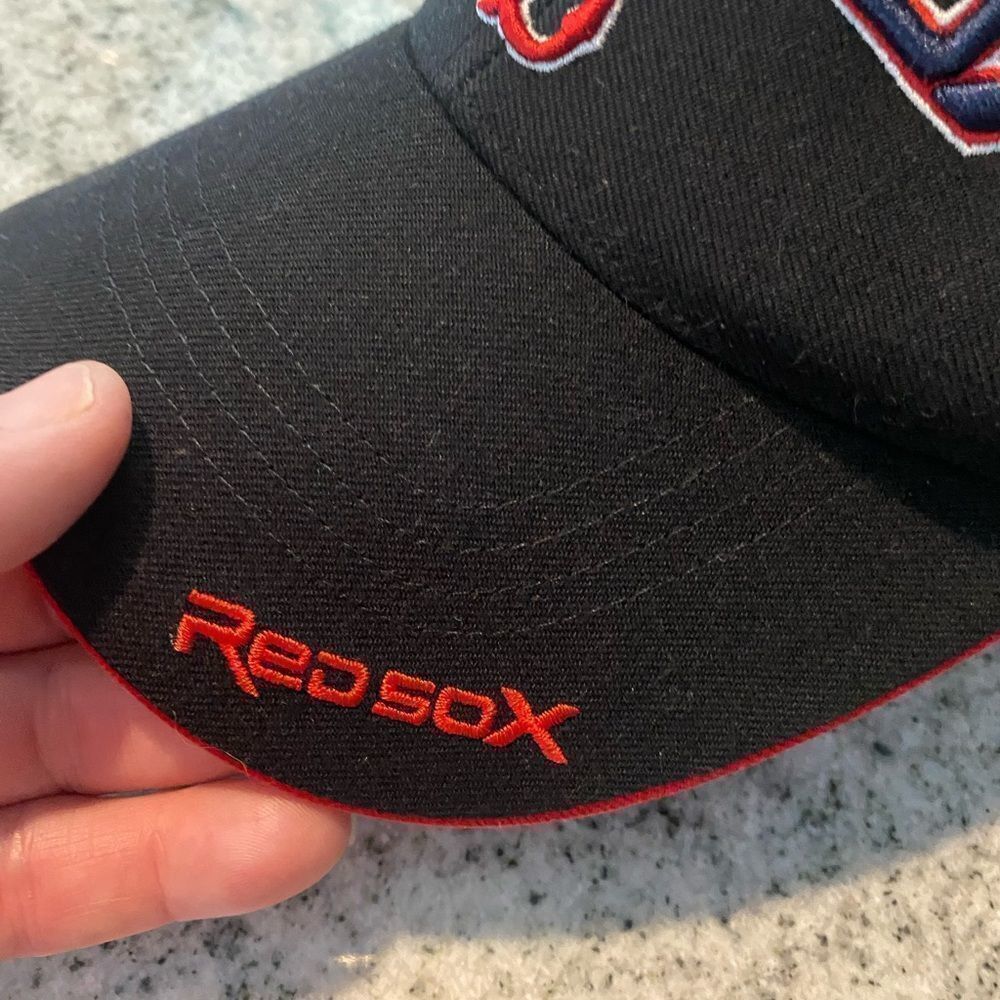 Boston Redsox Hat - Picture 3 of 9